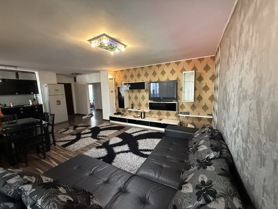 Apartament 4 Camere, open-space, 100mp, George Enescu, zona Liceul de Chimie