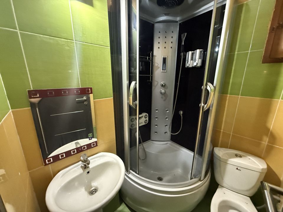 Apartament 4 Camere, open-space, 100mp, George Enescu, zona Liceul de Chimie