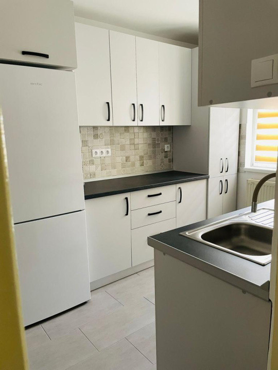 🏠 Închiriez apartament 2 camere – zona Alba Iulia, 54 mp