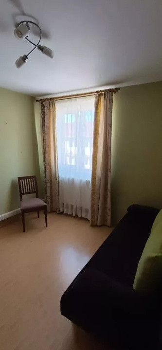 Apartament 3 camere zona Cedonia