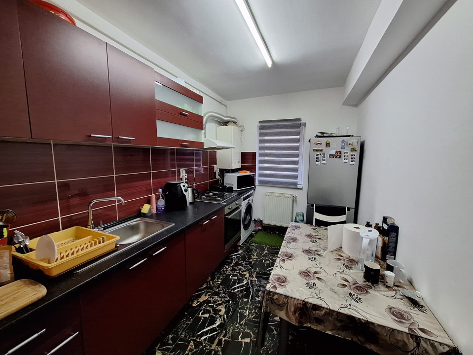 Apartament cu 2 camere decomandat, mobilat în Floreşti