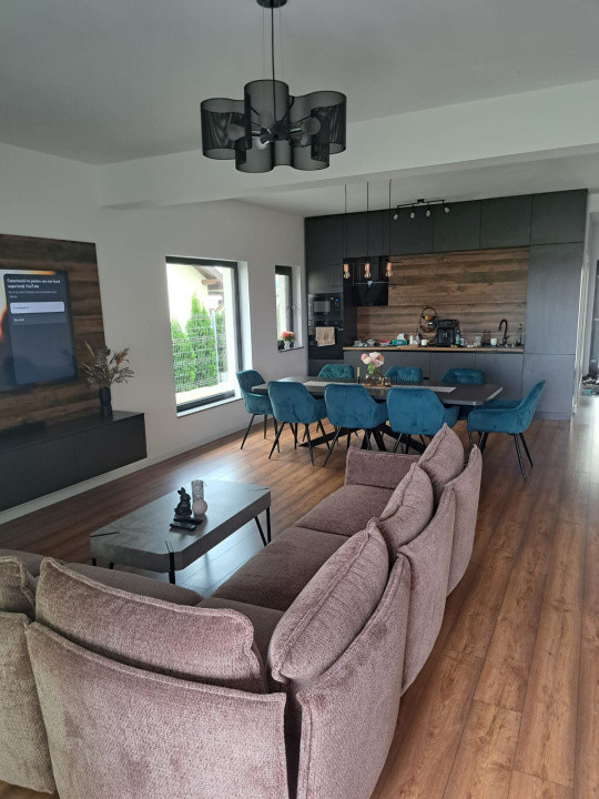 Oportunitate! Casă de lux la cheie, 280000 Eur, com. Mihai Viteazu