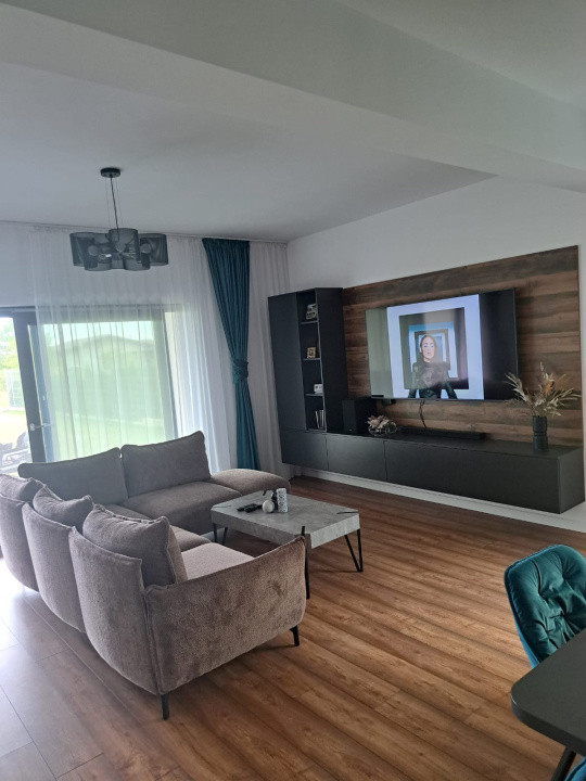 Oportunitate! Casă de lux la cheie, 280000 Eur, com. Mihai Viteazu