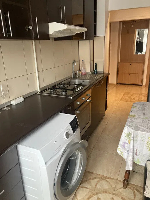 Apartament de inchiriat 2 camere| 50 mp | Zona Strand