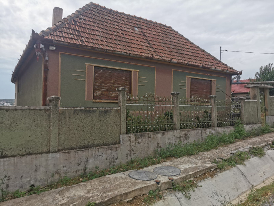 Casa individuala de vanzare in Saldabagiu de Munte, posibilitate de parcelare. 