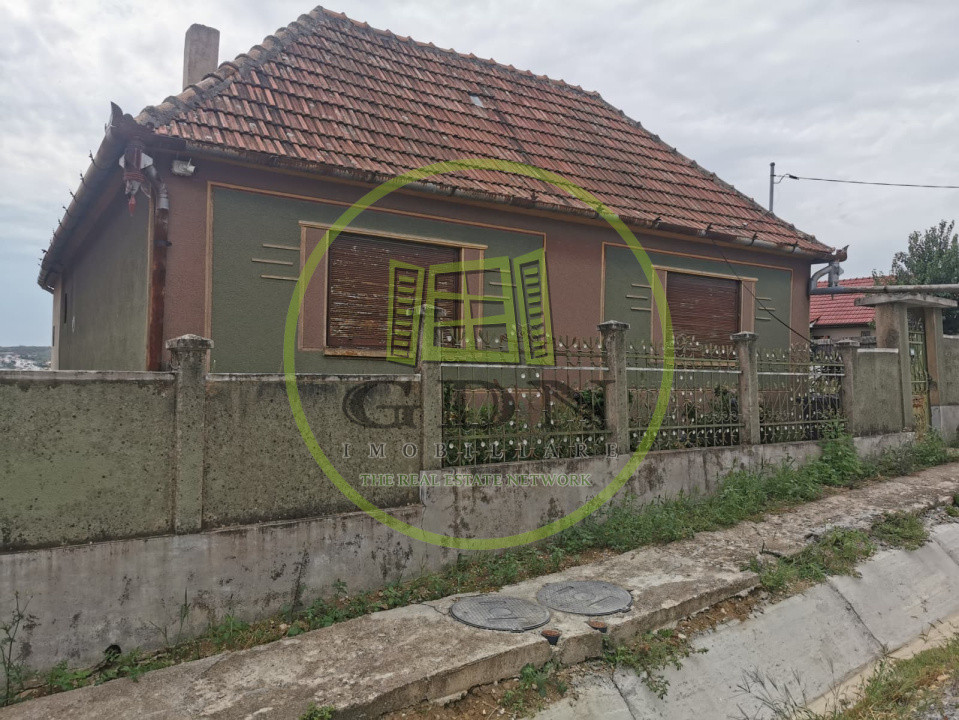 Casa individuala de vanzare in Saldabagiu de Munte, posibilitate de parcelare. 