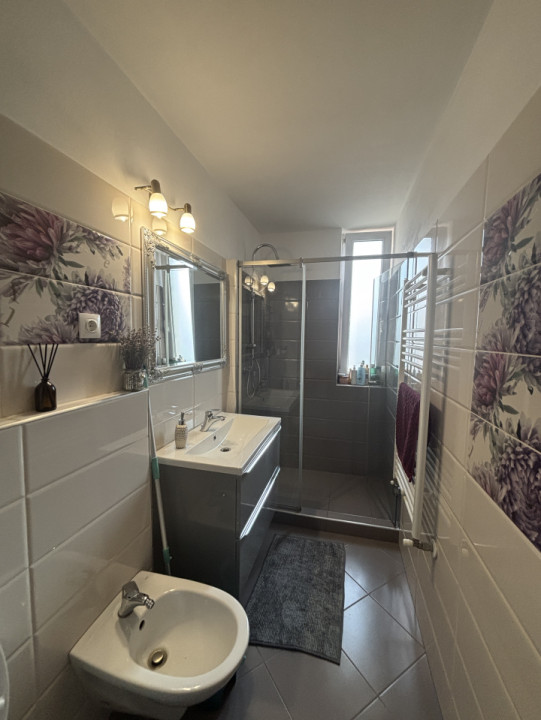 Apartament 3 camere de inchiriat 