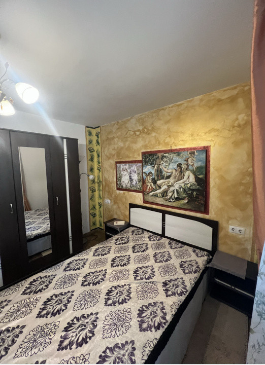 De închiriat – Apartament 2 camere, decomandat, Bulevardul Mihai Viteazu