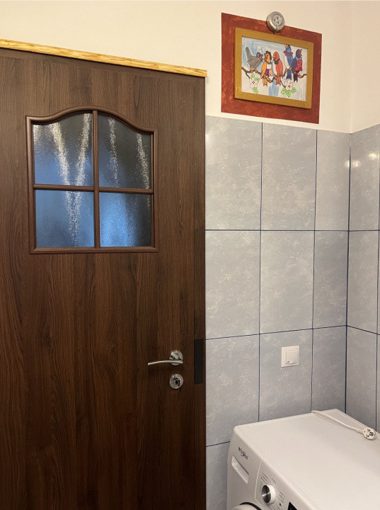 De închiriat – Apartament 2 camere, decomandat, Bulevardul Mihai Viteazu