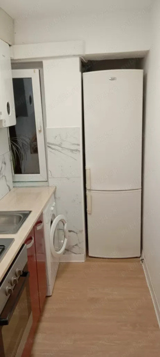 🏠 Apartament 3 camere de închiriat – | Zonă ideală lângă grădiniță și școala