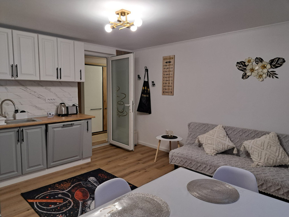 De închiriat – Apartament la casă, zona Parcul Sub Arini