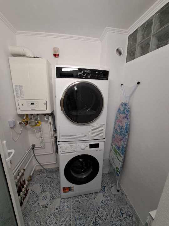 De închiriat – Apartament la casă, zona Parcul Sub Arini