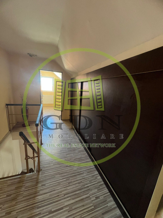 Apartament de vânzare 4 camere | 89 mp | Zona Vasile Aaron