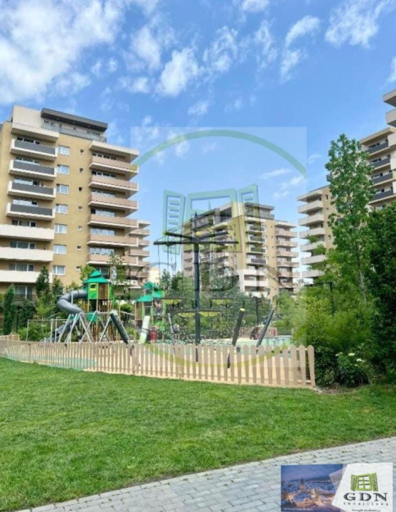 Inchiriere apartament 2 camere decomandat Urban Plaza, Brașov