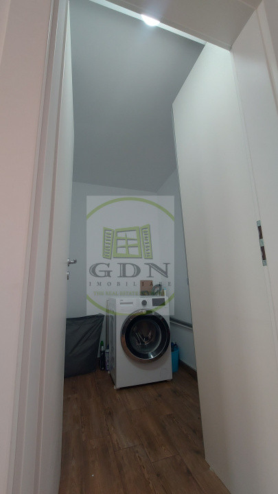 Inchiriere apartament 2 camere decomandat , Brasov Coresi Mall