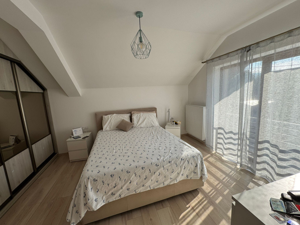 Închiriere casă nouă cu etaj, 5 camere, 180 mp., Mănăștur