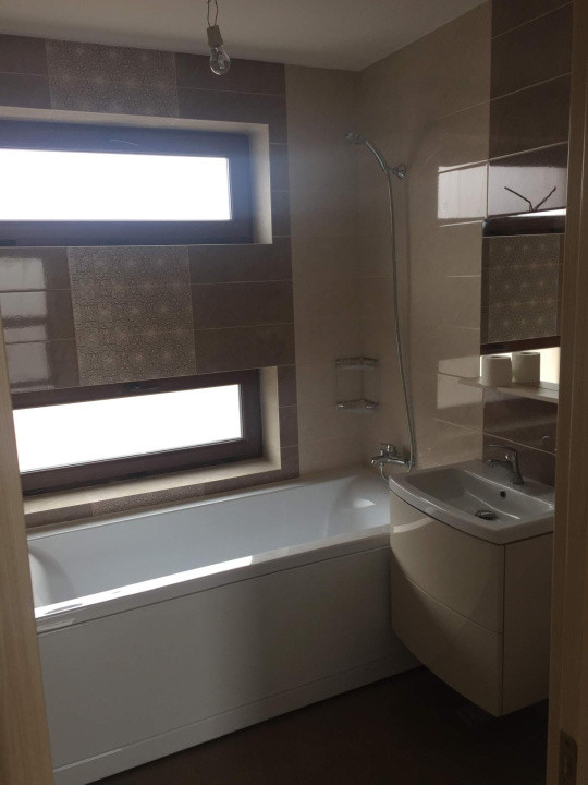 Închiriere casă nouă cu etaj, 5 camere, 180 mp., Mănăștur