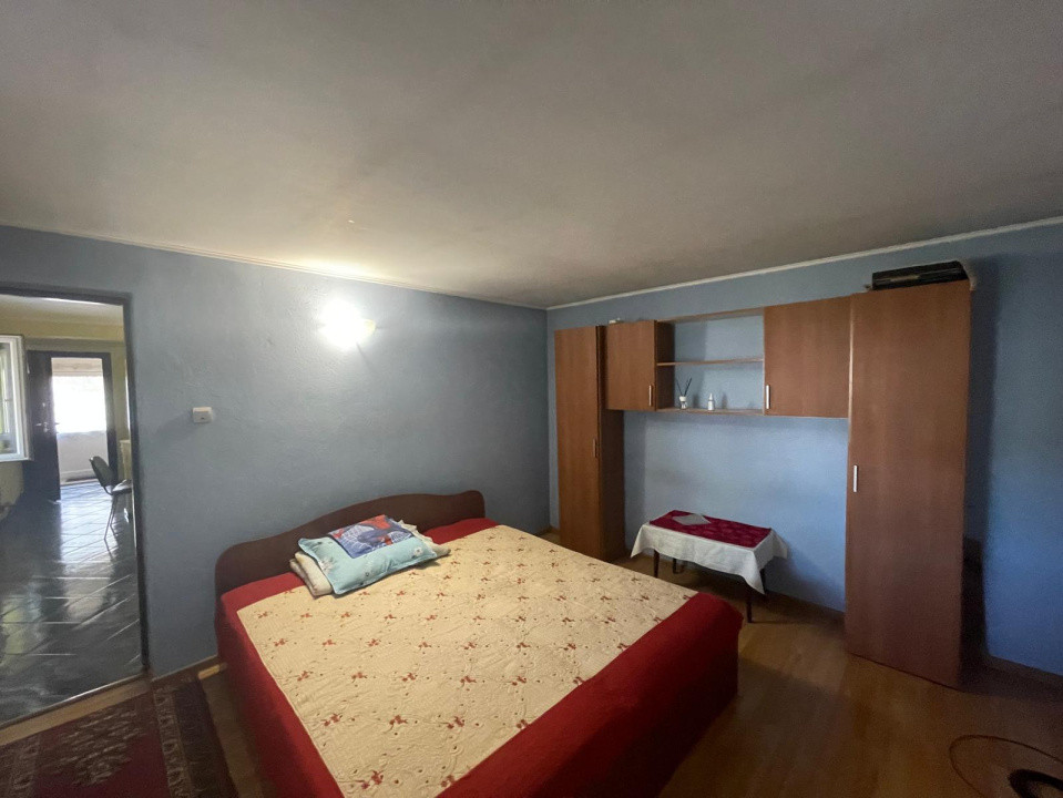 Casă parter cu garaj construită în 2011, cu teren de 511mp în Mogoșești Dolj
