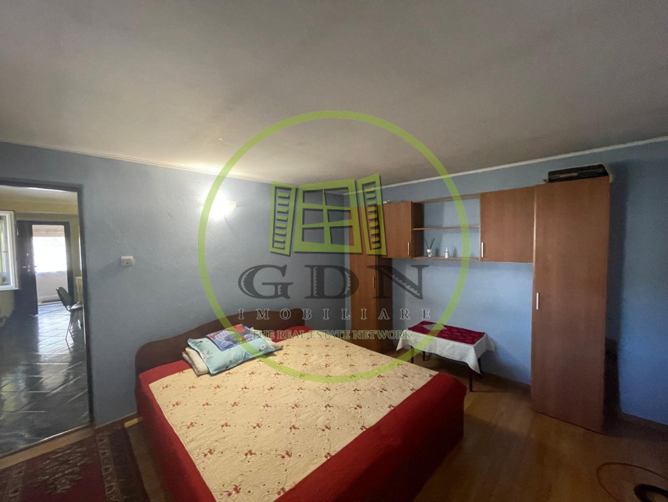 Casă parter cu garaj construită în 2011, cu teren de 511mp în Mogoșești Dolj