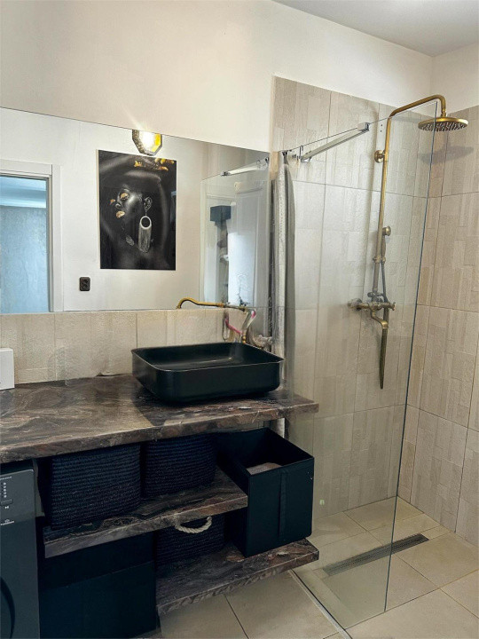 Casa P+E, curte, supraveghere video