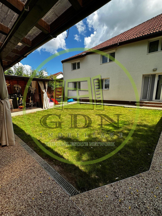 Casa P+E, curte, supraveghere video