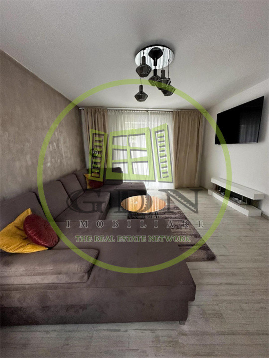 Casa P+E, curte, supraveghere video