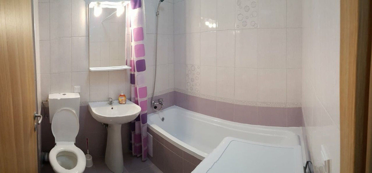 Apartament de închiriat- 2 camere (50mp)