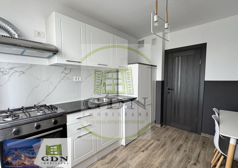 Inchiriere apartament 2 camere Cosmos Brașov