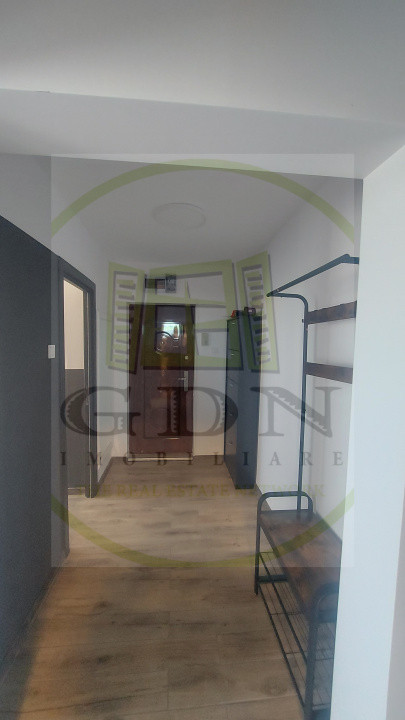 Inchiriere apartament 2 camere Cosmos Brașov