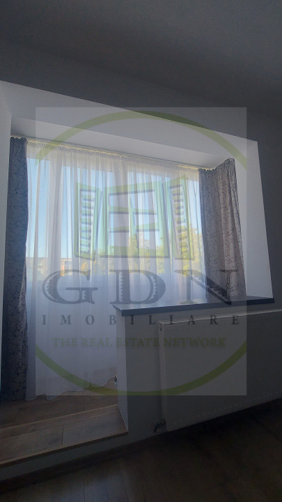 Inchiriere apartament 2 camere Cosmos Brașov