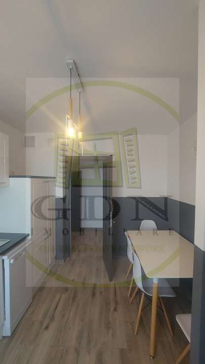 Inchiriere apartament 2 camere Cosmos Brașov