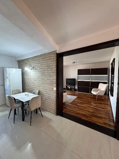 Apartament de inchiriat 3 camere| 50 mp | Zona Mihai Viteazu