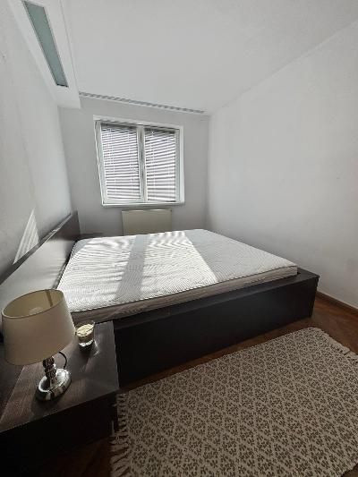 Apartament de inchiriat 3 camere| 50 mp | Zona Mihai Viteazu