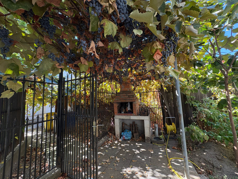 Casa cu 2 camere, 30mp, Calea Bucuresti, zona McDonald"s