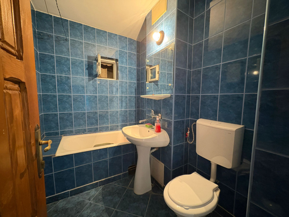 Apartament 3 camere, decomandat, 80 mp, Cartier 1 Mai, Zona Spitalul Nr. 1 