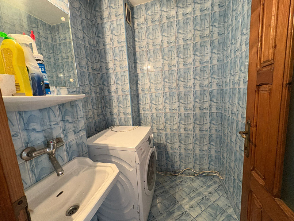 Apartament 3 camere, decomandat, 80 mp, Cartier 1 Mai, Zona Spitalul Nr. 1 