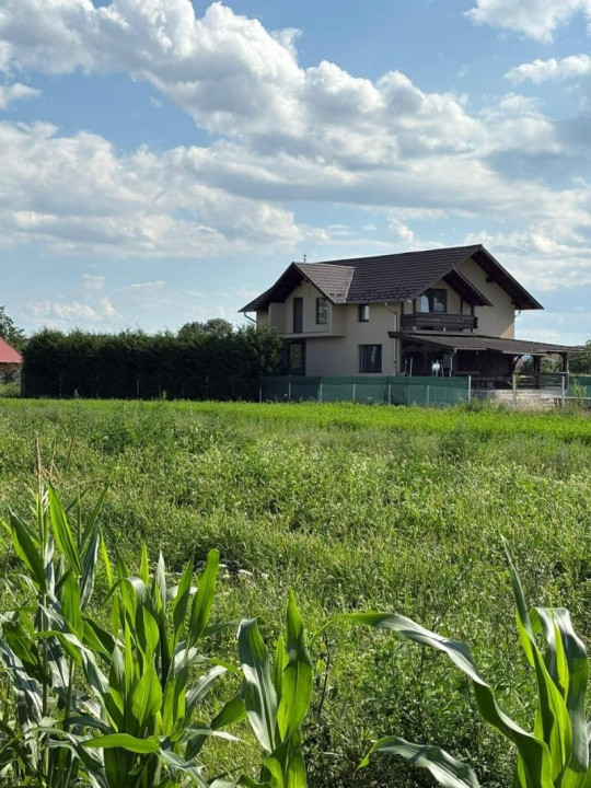 Urgent!!! Casă la cheie cu 4 camere, de 140 mp., com Mihai Viteazu