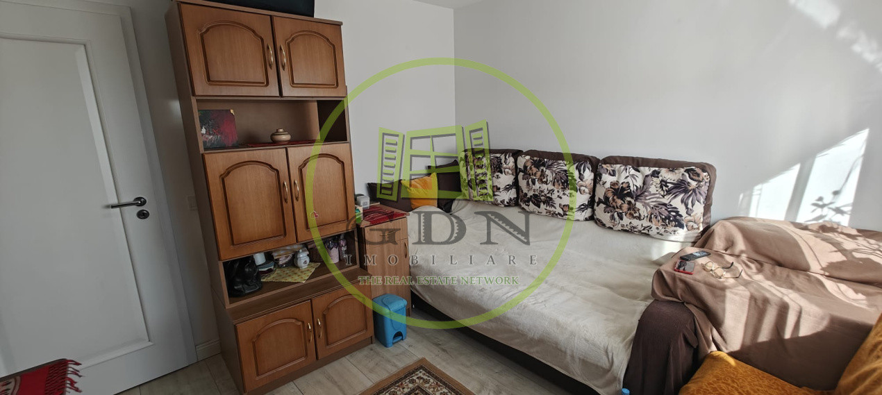 Apartament de vânzare   | 4 camere - 98 mp |  zona Valea Aurie  