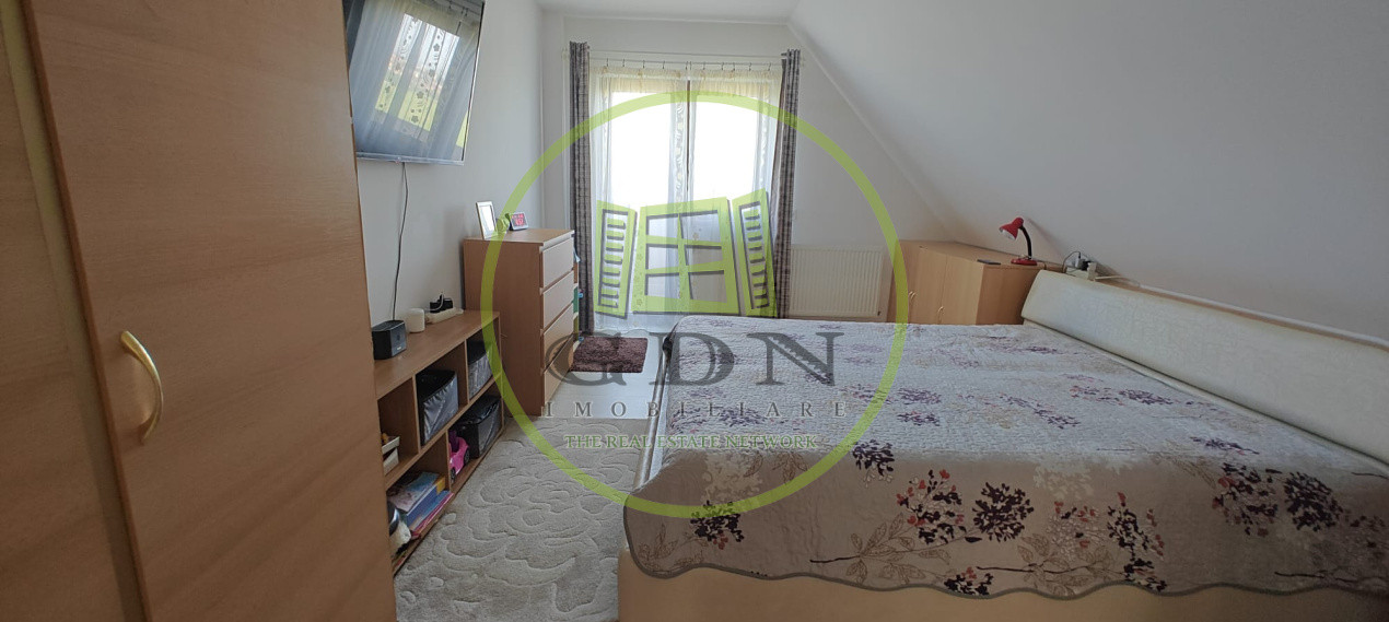 Apartament de vânzare   | 4 camere - 98 mp |  zona Valea Aurie  