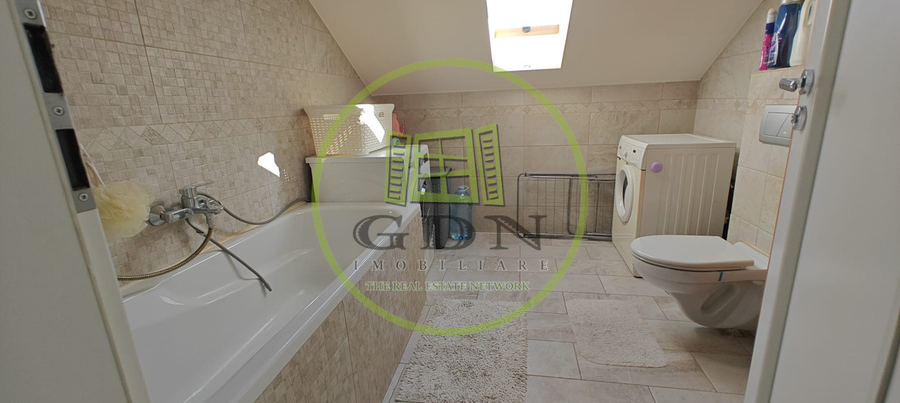 Apartament de vânzare   | 4 camere - 98 mp |  zona Valea Aurie  