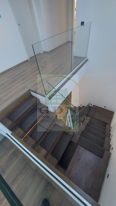 Spatiu birou central, versatil - 160 mp