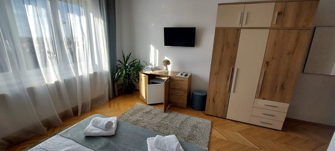 Casa  132mp utili si curte ,spre inchiriere  in zona Parcul SubArini