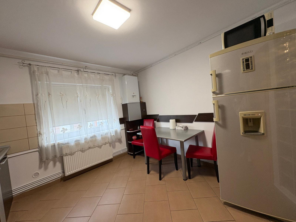Apartament, 3 camere, decomandat, 82,5 mp, Calea Bucuresti, Zona Electroputere