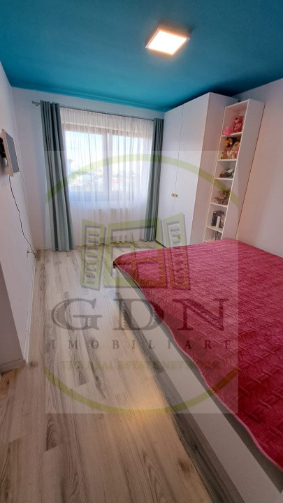 Inchiriere apartament 3 camere decomandat, Brașov, Noua 