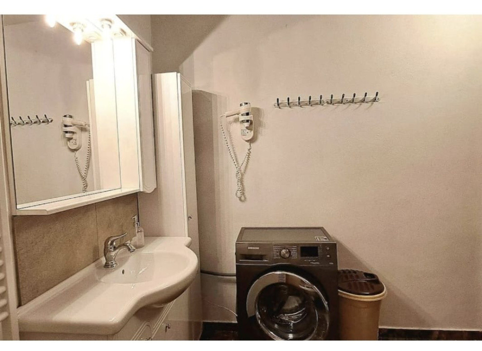 Apartament de închiriat | 3 camere 87 mp |Terezian Strada Rusciorului 