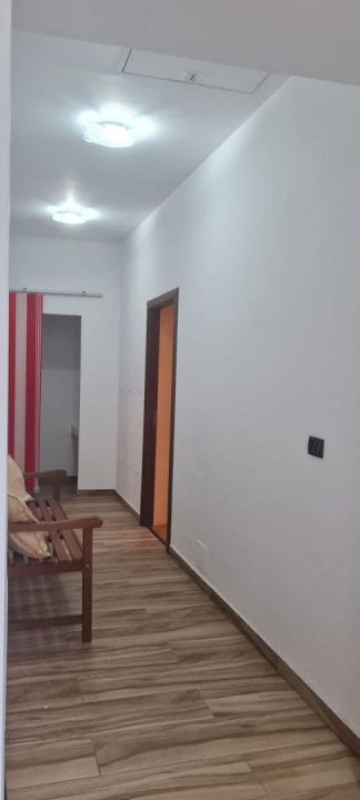 Casa 3 camere + spatiu comercial zona centrala Odobesti