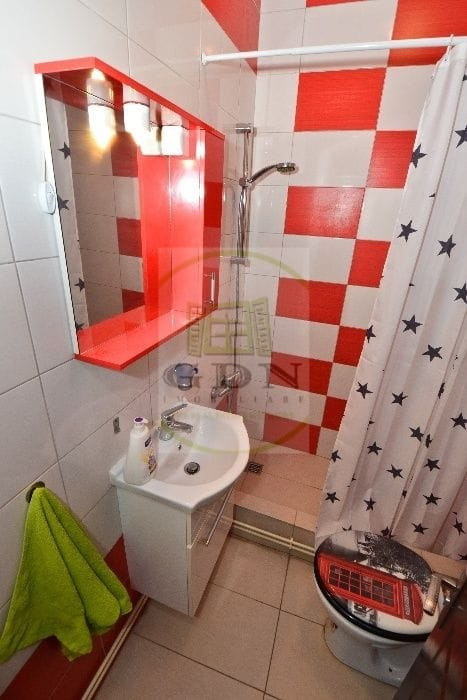Inchiriere apartament studio decomandat, Brasov, Piata Sfatului 