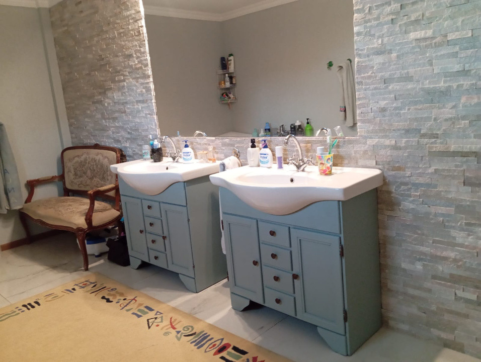 Urgent! Vânzare casă cu etaj, 262 mp. , Mihai Viteazu/Turda