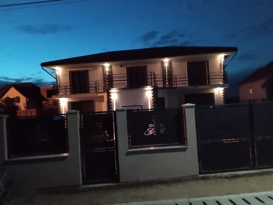 Urgent! Vânzare casă cu etaj, 262 mp. , Mihai Viteazu/Turda