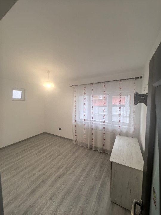 Ofertă de vânzare ap. cu 2 camere, mobilat, 85000 Eur